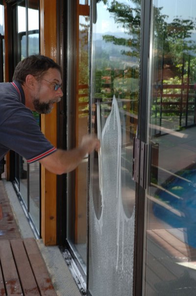 Window cleaning service photo